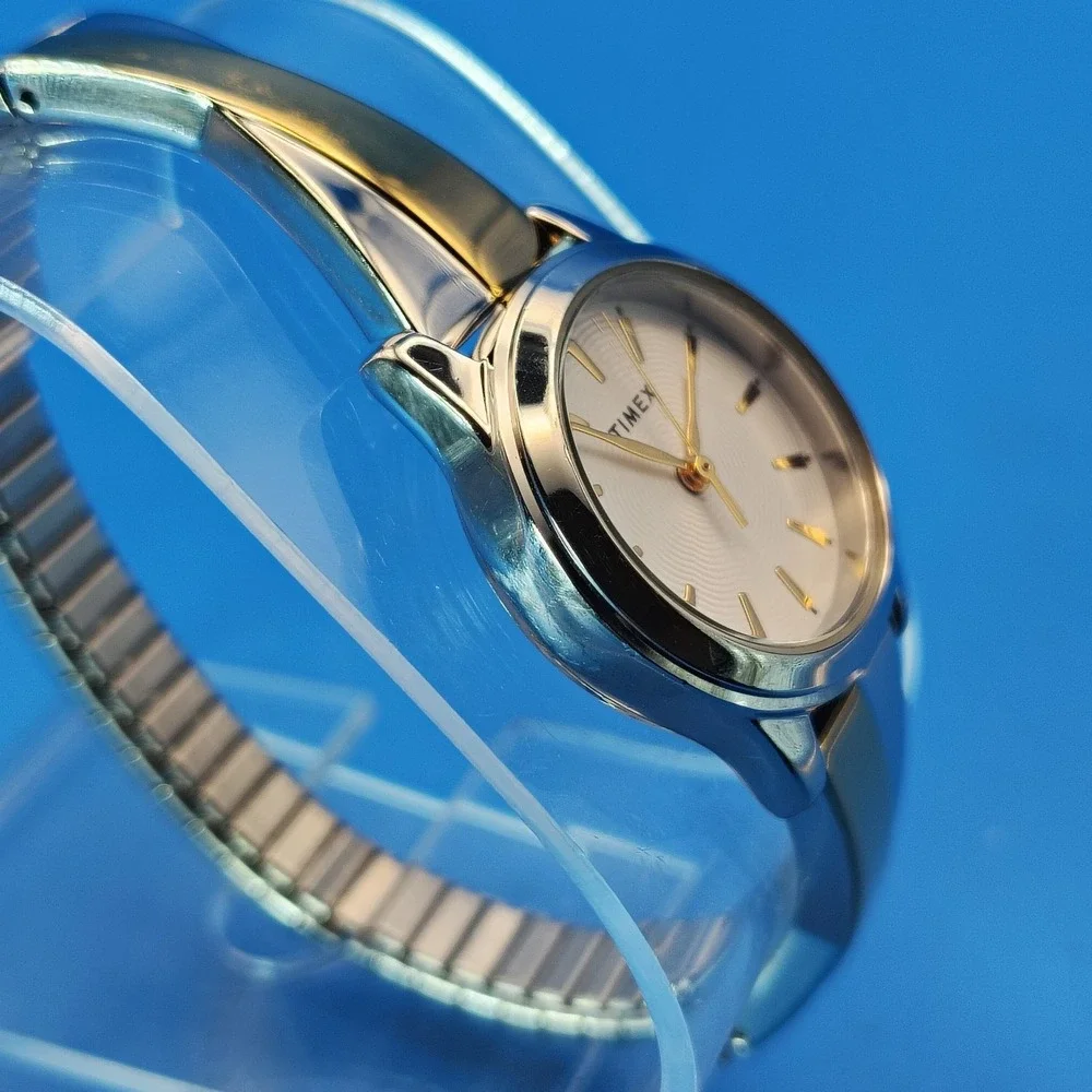 Vintage 2010 Timex Elegant Series 25mm Women's Quartz‎ Two Tone Watch
